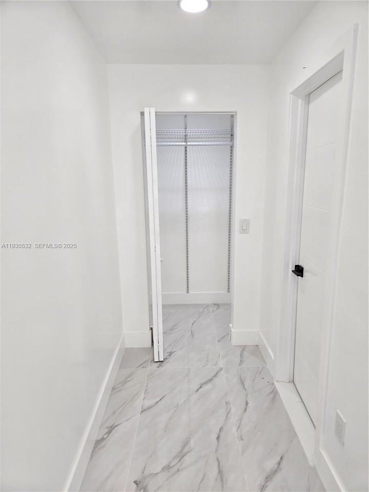 987 Ne 145th St #2 - Photo 6 of 11