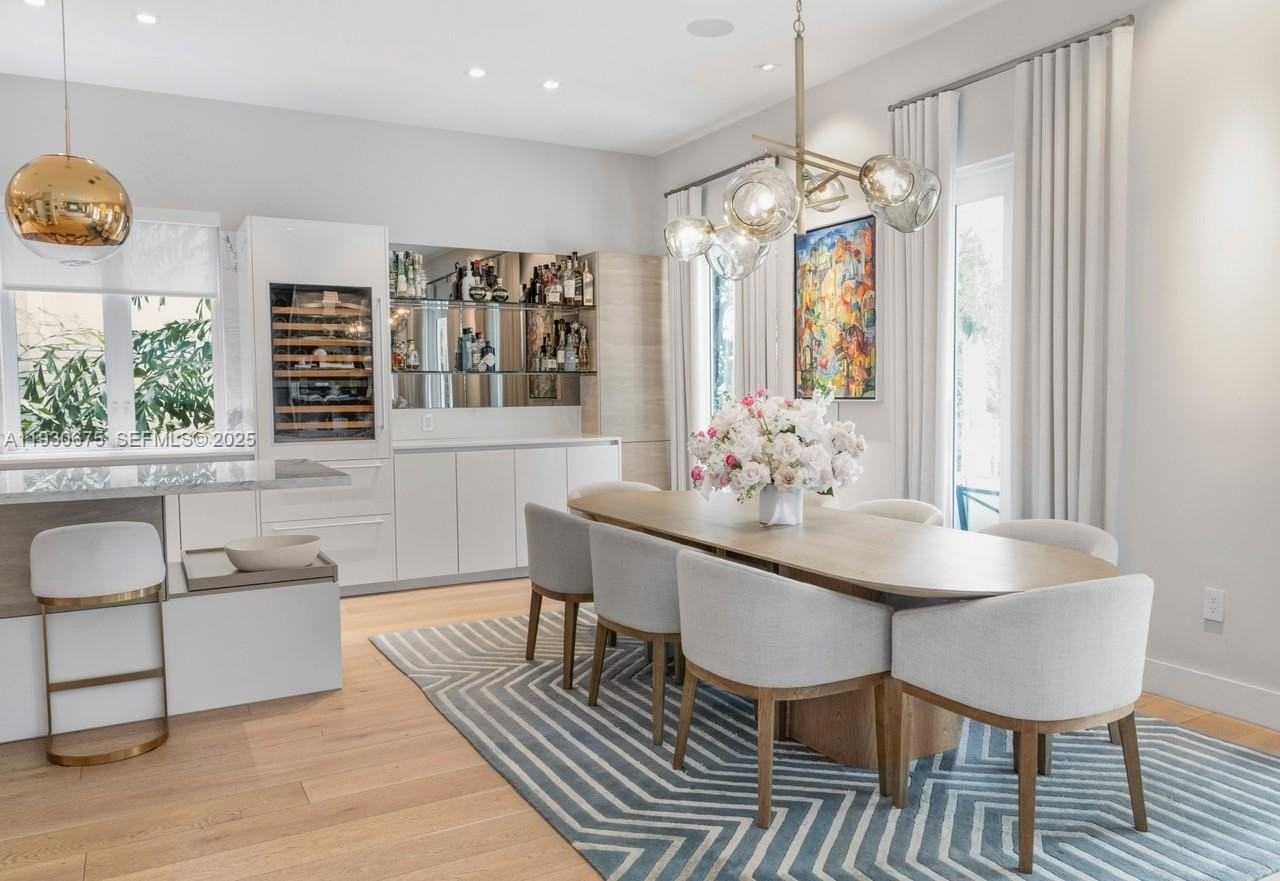 745 Ne 77th St - Photo 7 of 16