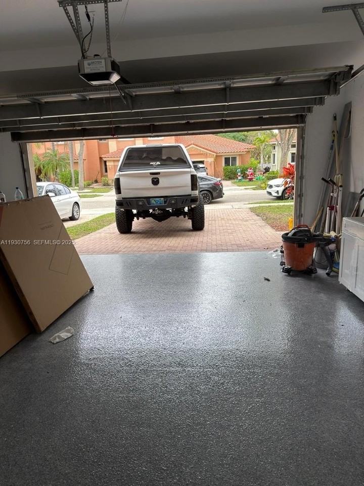 12618 Nw 56th Dr #12618 - Photo 6 of 13