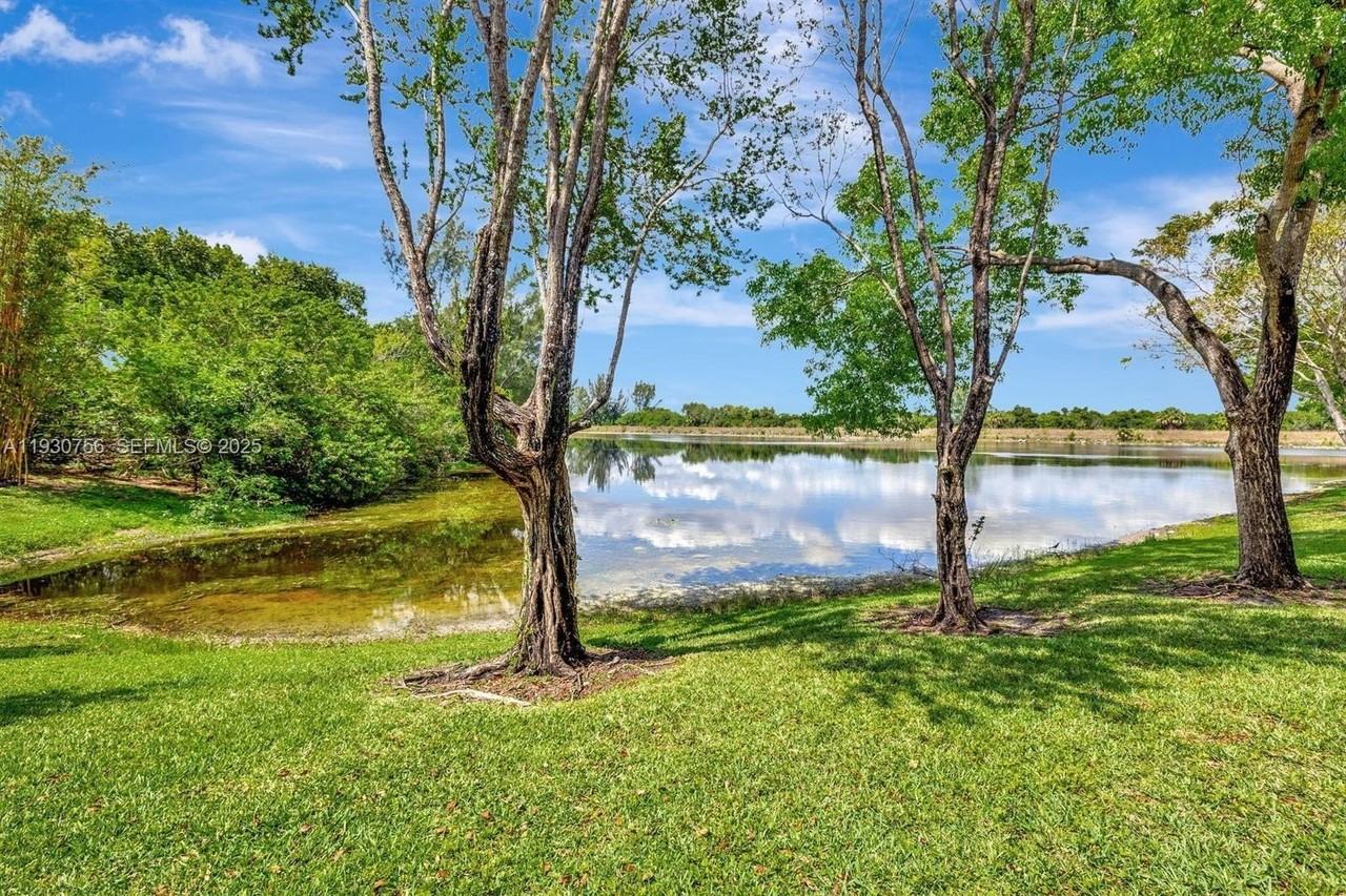 12618 Nw 56th Dr #12618 - Photo 7 of 13