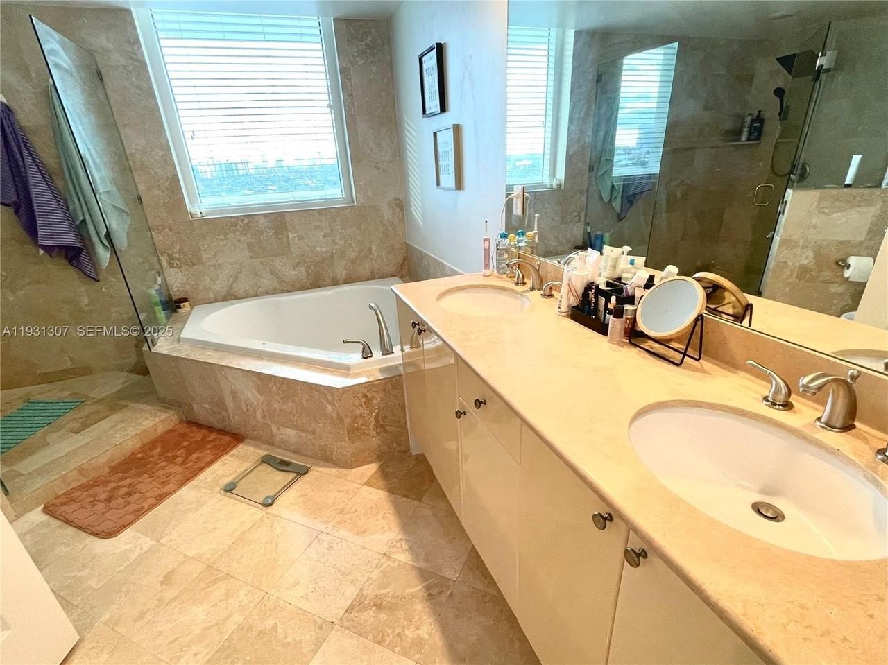 1745 E Hallandale Beach Blvd #1507W - Photo 7 of 16