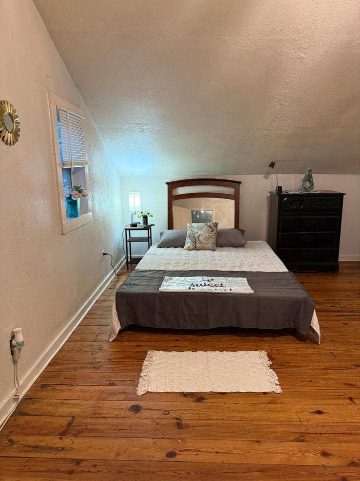 2328 Union St #2328B - Photo 4 of 22