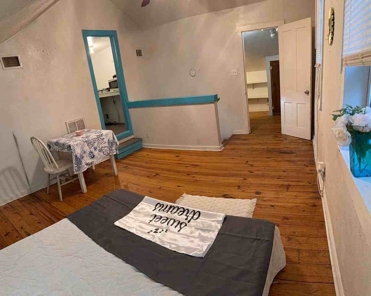 2328 Union St #2328B - Photo 6 of 22