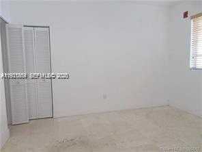 1045 Lenox Ave #5 - Photo 7 of 8