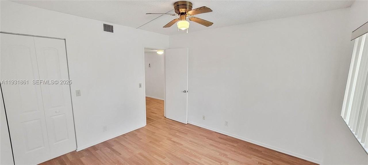 1300 Sw 130th Ave #201F - Photo 5 of 13