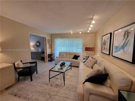 featured image of 3774 Inverrary Blvd #103P