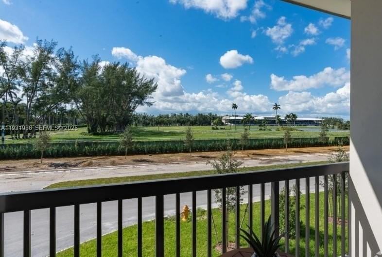 2336 E 4th Ave #104 - Photo 5 of 9