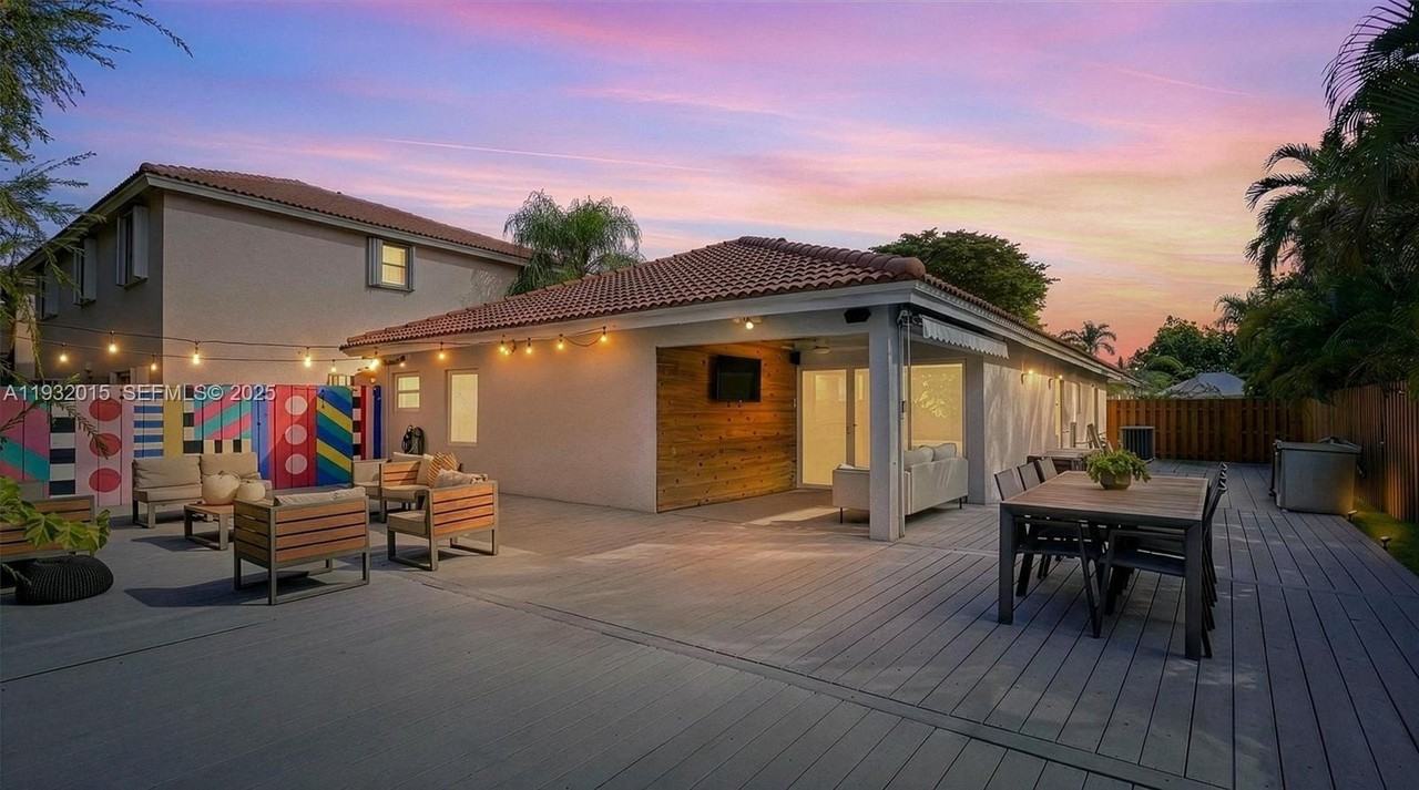 10246 Nw 57th Ter #0 - Photo 3 of 50