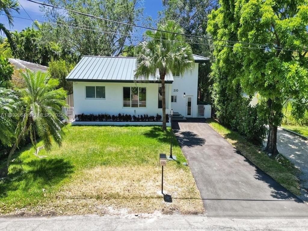 210 Ne 85th St - Photo 2 of 50