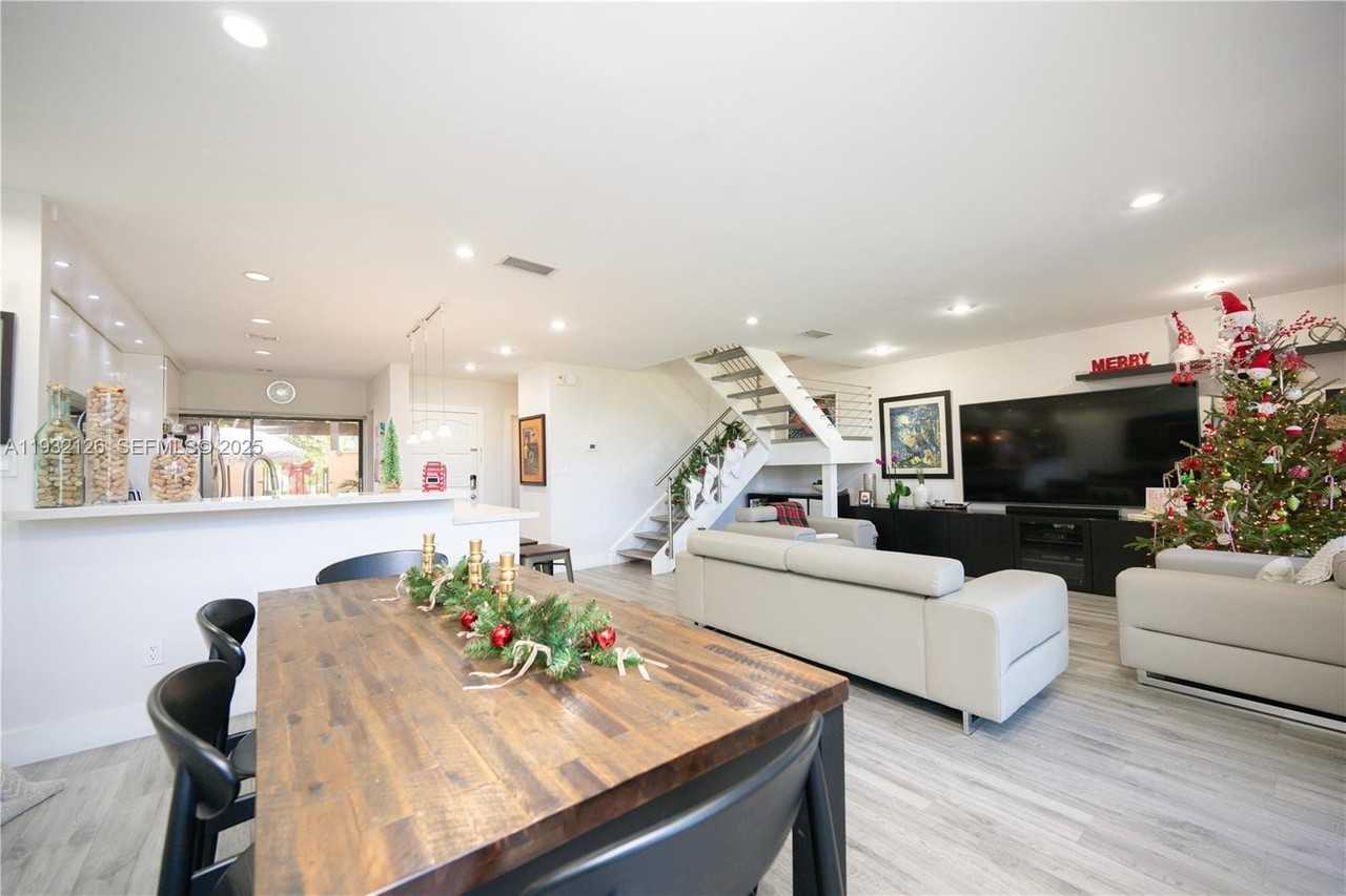 3322 Torremolinos Ave #F41B - Photo 6 of 17