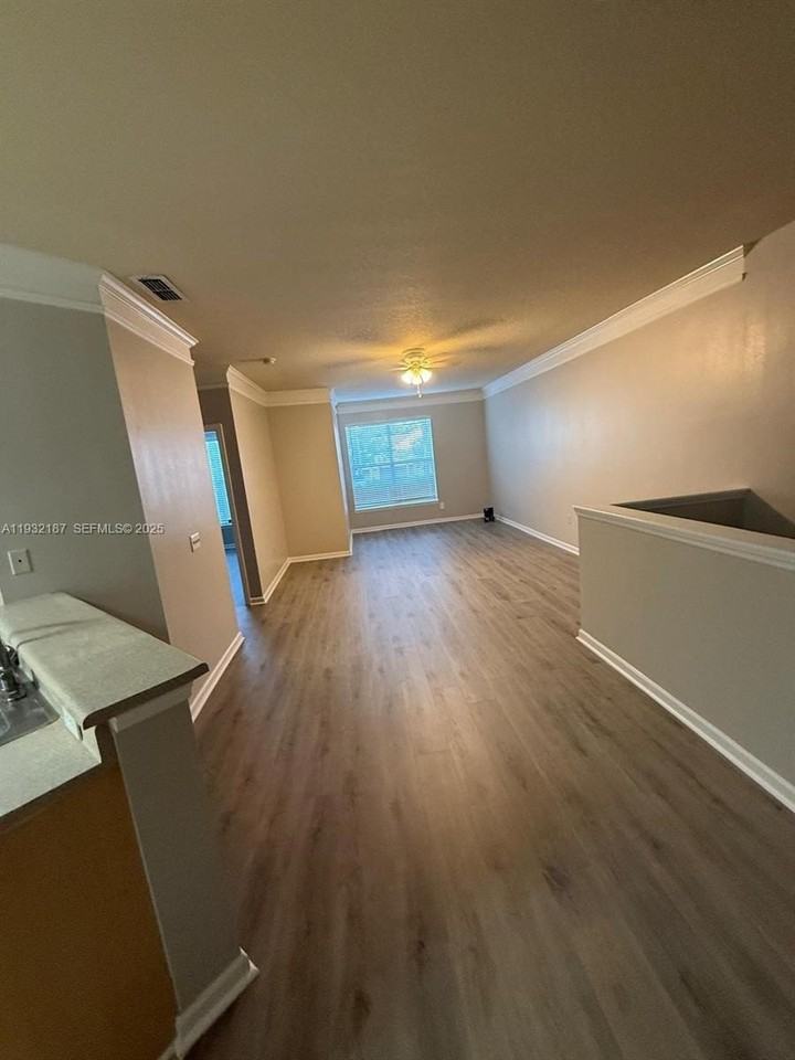 19914 Villa Creek Dr #202 - Photo 4 of 19