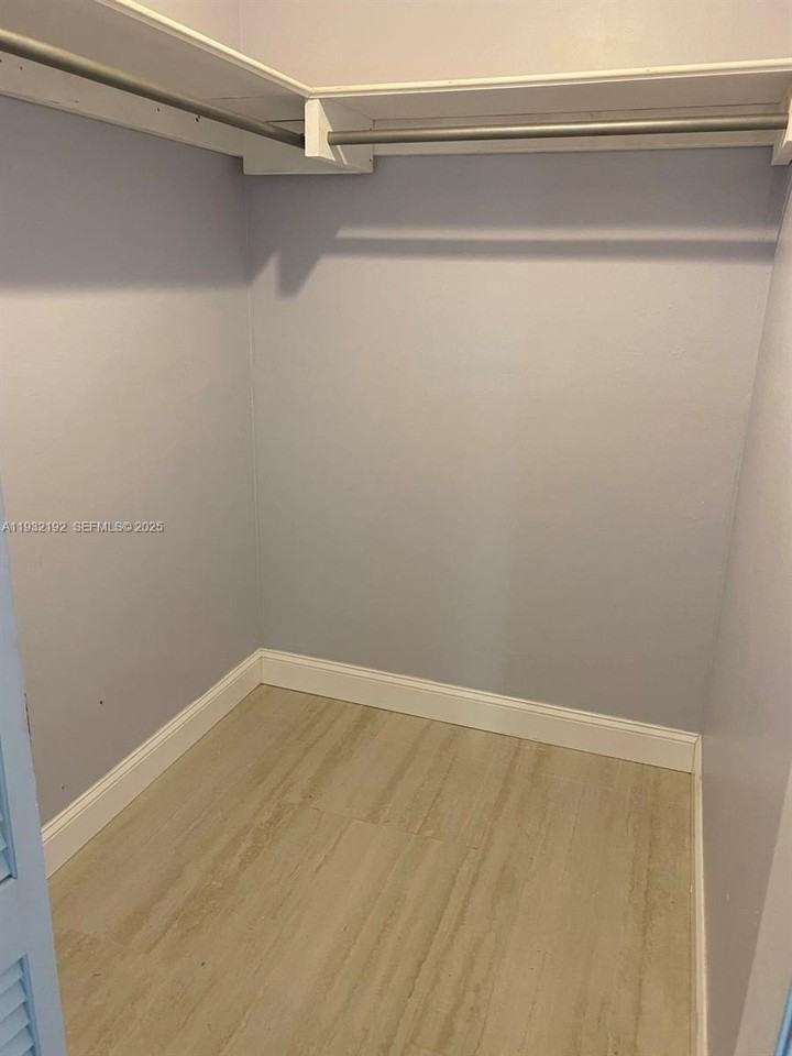 16891 Sw 92nd Ct - Photo 6 of 7