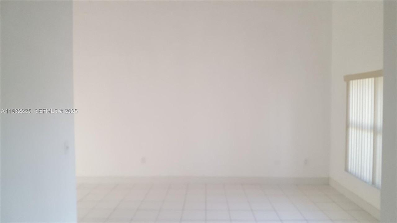 11860 Sw 92nd Ln - Photo 6 of 44