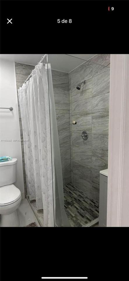 1023 Nw 3rd Ave - Photo 4 of 7