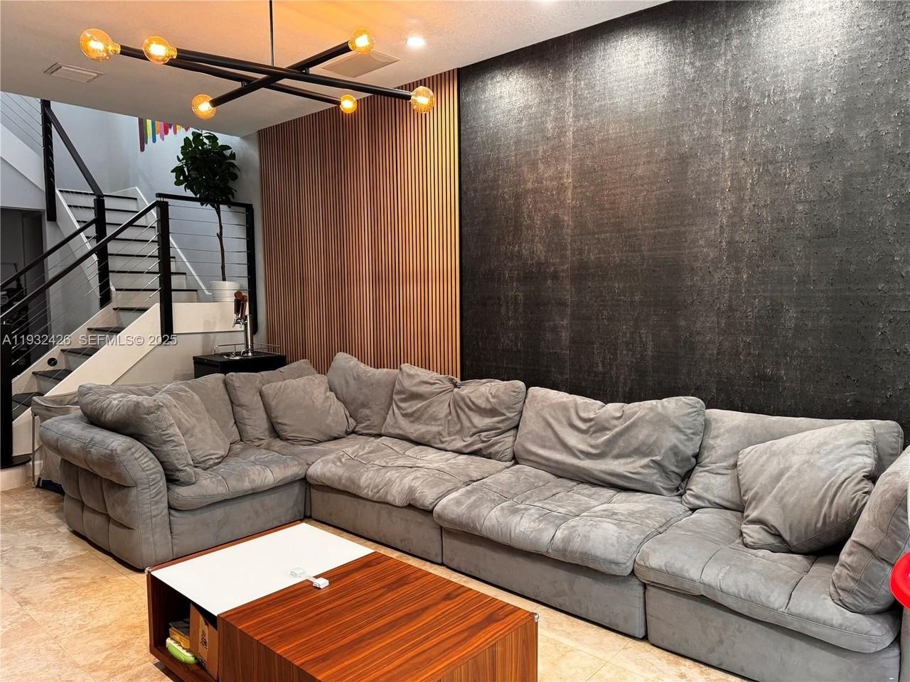 876 Spinnaker Dr W #876 - Photo 4 of 45