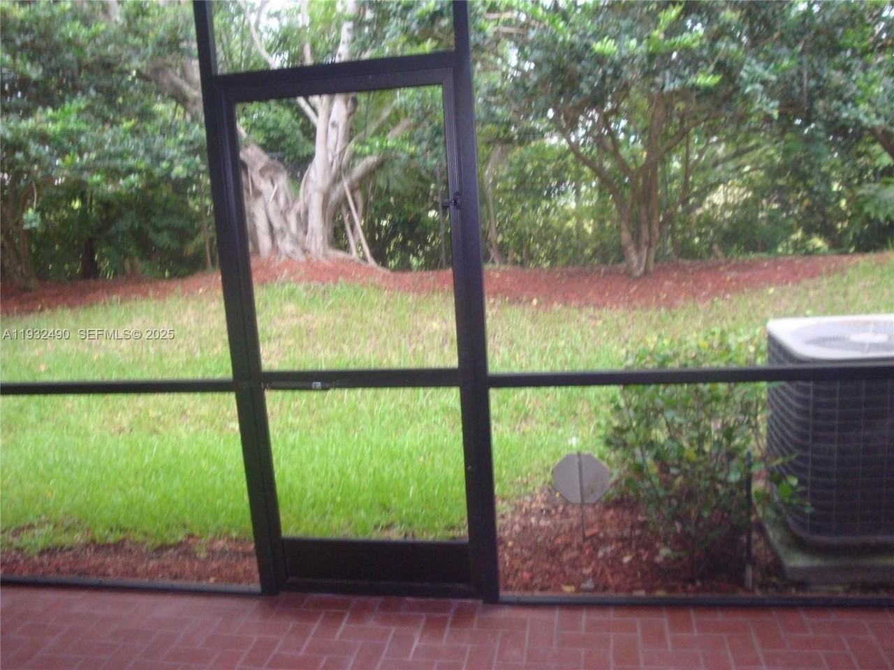 3825 Tree Top Dr #3825 - Photo 6 of 8