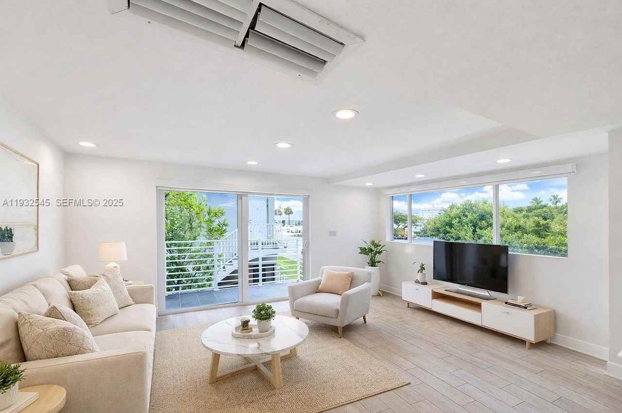 1966 Biarritz Dr #1 - Photo 2 of 10