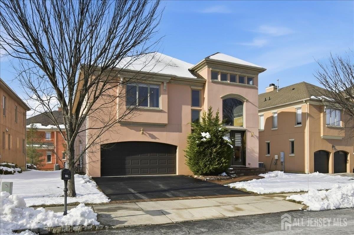 86 Davinci Dr - Photo 2 of 50