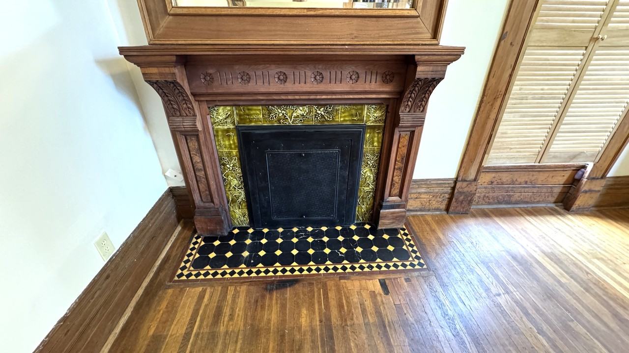 521 Se 1st St #B - Photo 4 of 32