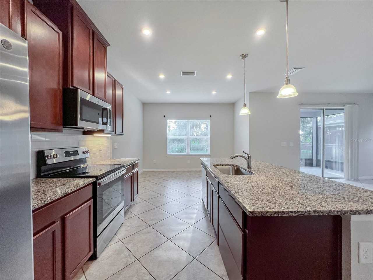 8511 Rain Lily Xing - Photo 7 of 34