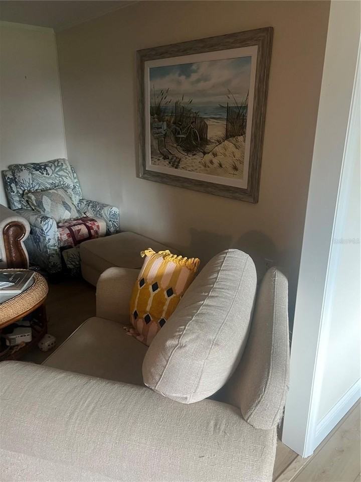 304 Mount Pleasant Rd - Photo 3 of 6