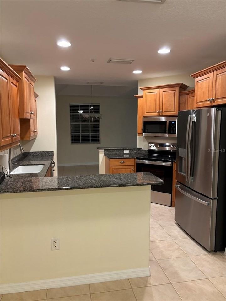 3971 Square East Ln #8 - Photo 6 of 32