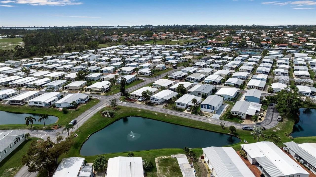 3 N De Las Palmas St - Photo 4 of 26