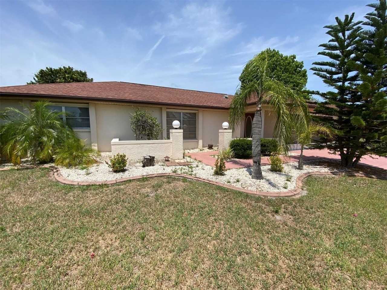 27198 Guapore Dr - Photo 2 of 13