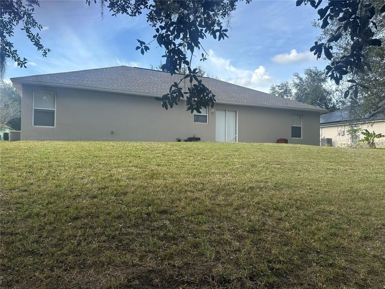 1105 Hill Mount Dr - Photo 2 of 12