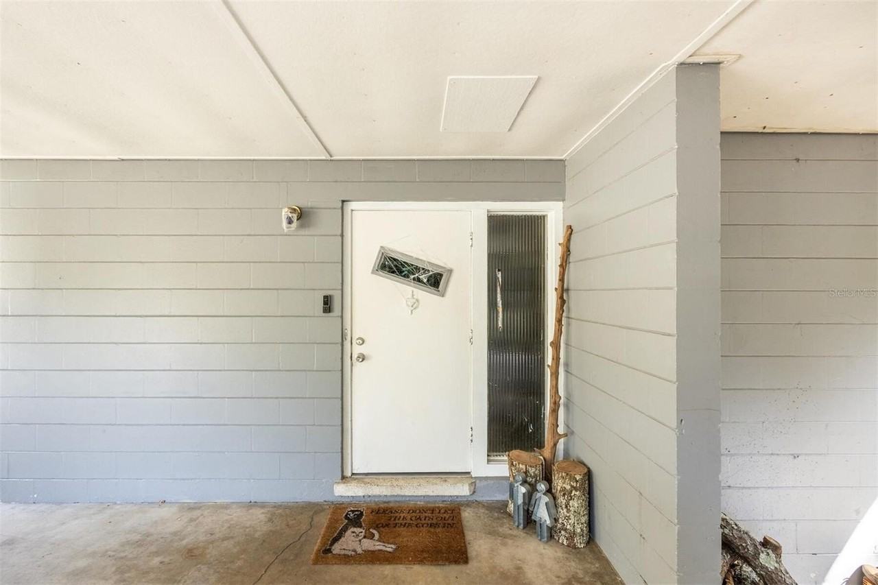 749 Nw 34th St - Photo 3 of 40