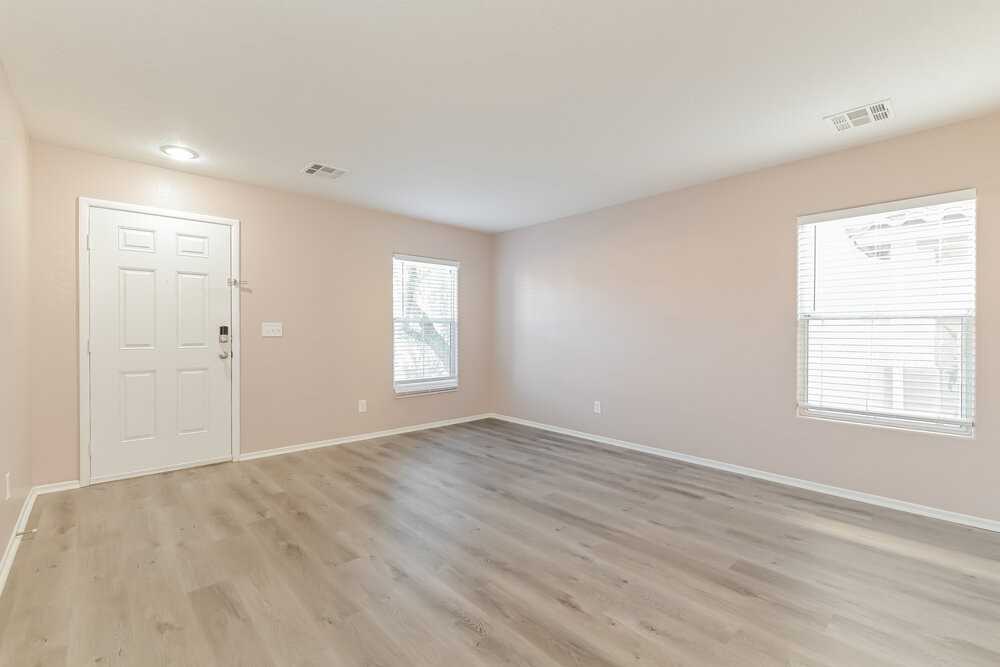 6267 Desert Lavender Ave - Photo 5 of 17