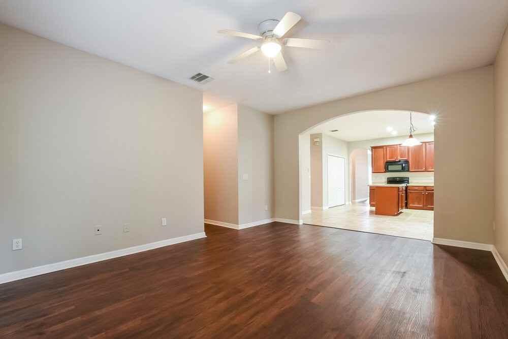 344 Marathon Ln - Photo 5 of 16