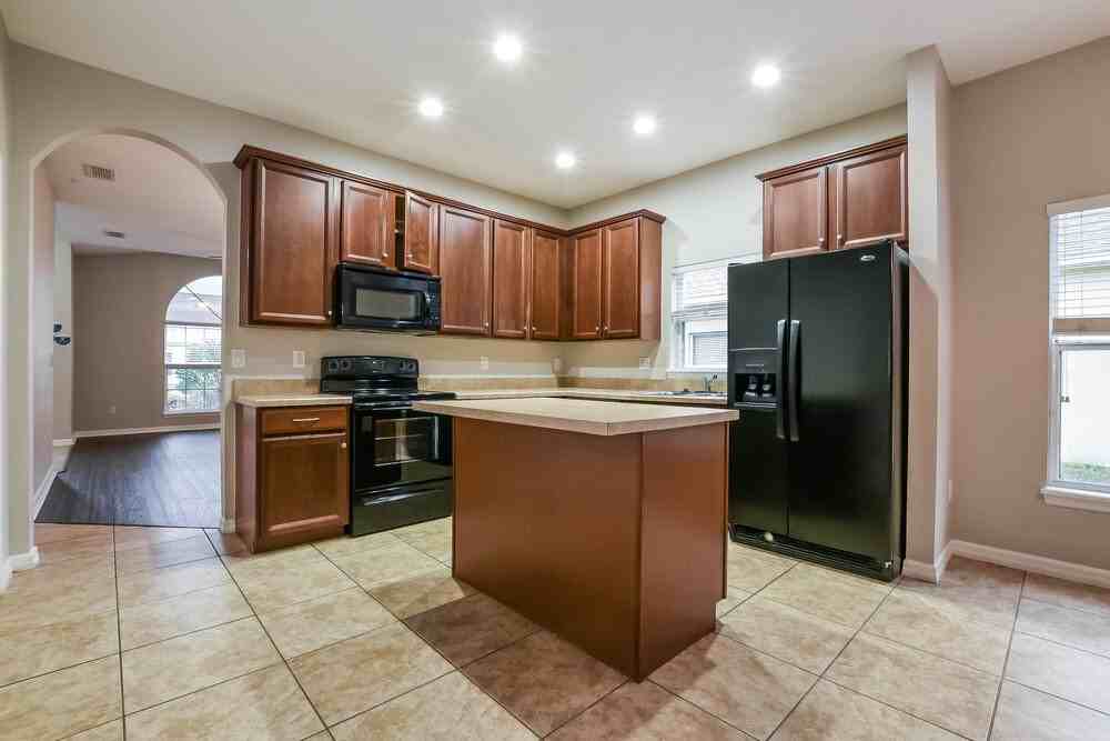 344 Marathon Ln - Photo 6 of 16