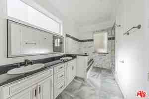 featured image of 2017 Centinela Ave