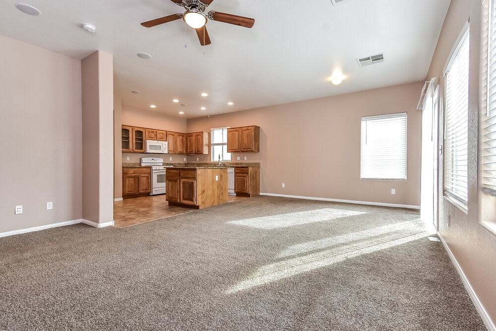 5229 Wild Sunflower St - Photo 6 of 17