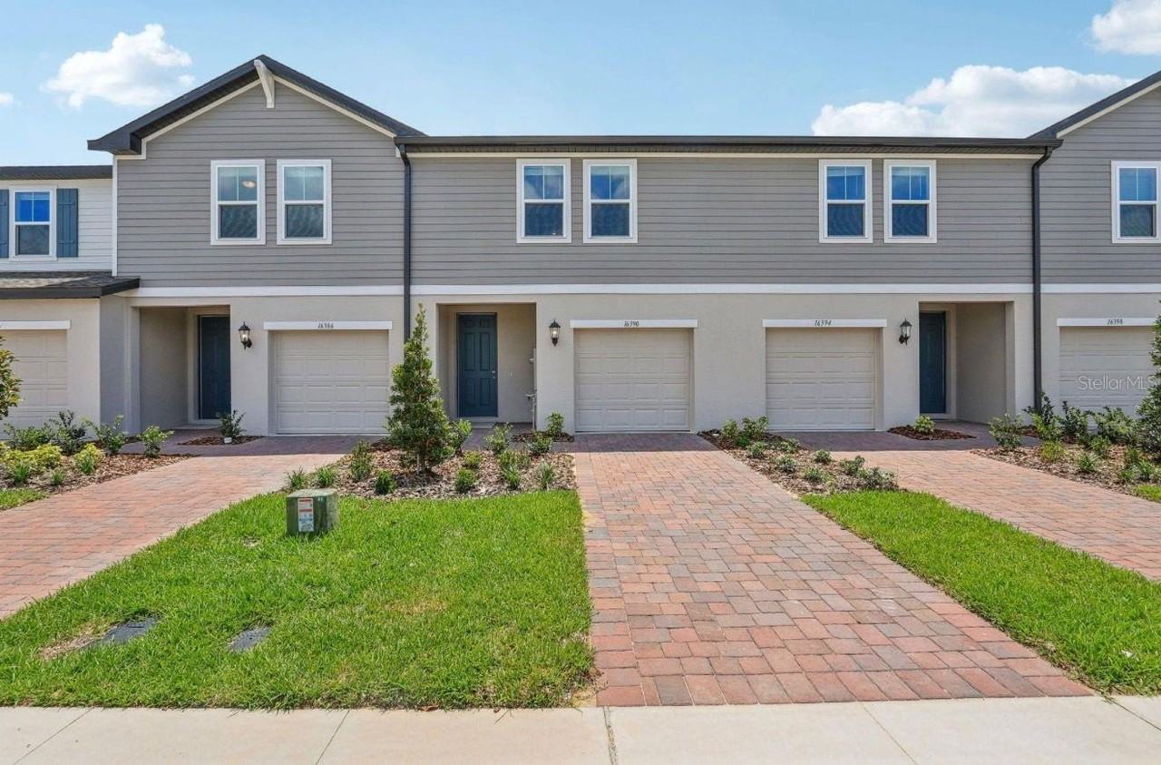 16390 Bird Of Paradise Ave - Photo 3 of 34