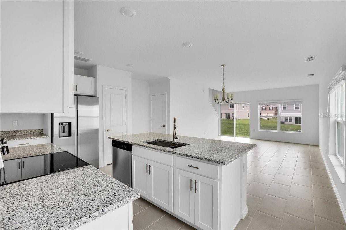 1603 Mirabella Cir - Photo 3 of 17