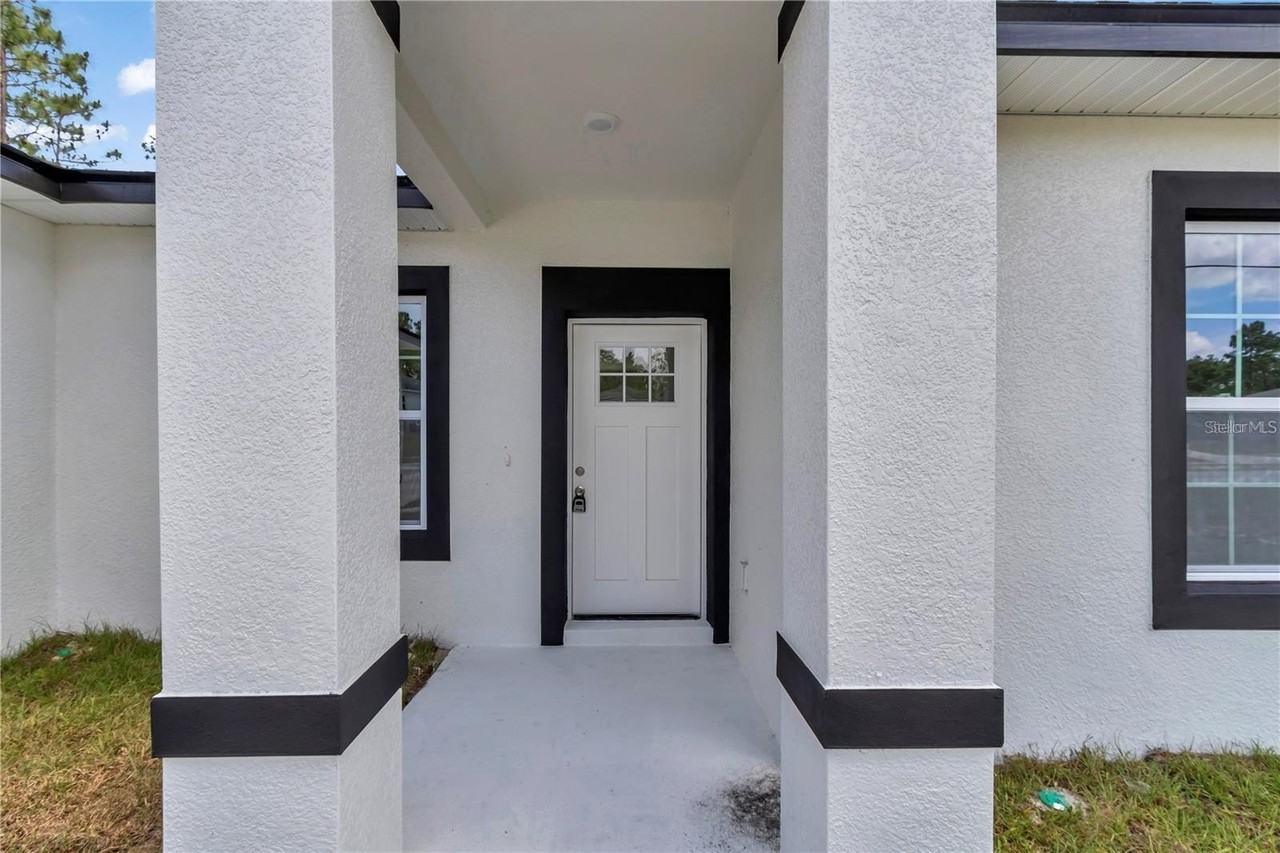 586 Marion Oaks Trl - Photo 7 of 45