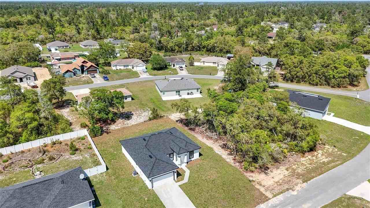 3875 Sw 169th Lane Rd - Photo 5 of 46