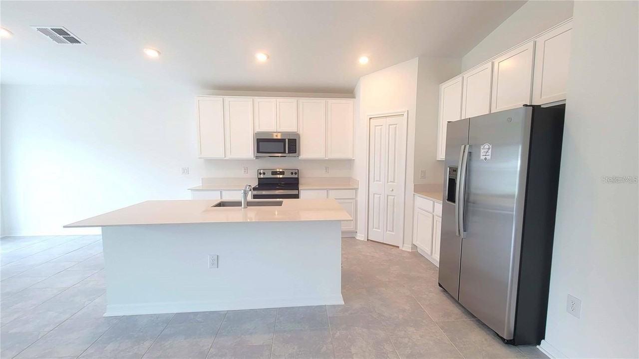 397 Singing Sands Cir - Photo 3 of 19