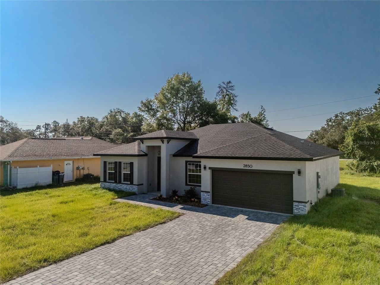 2850 Sw 140th Pl - Photo 3 of 35