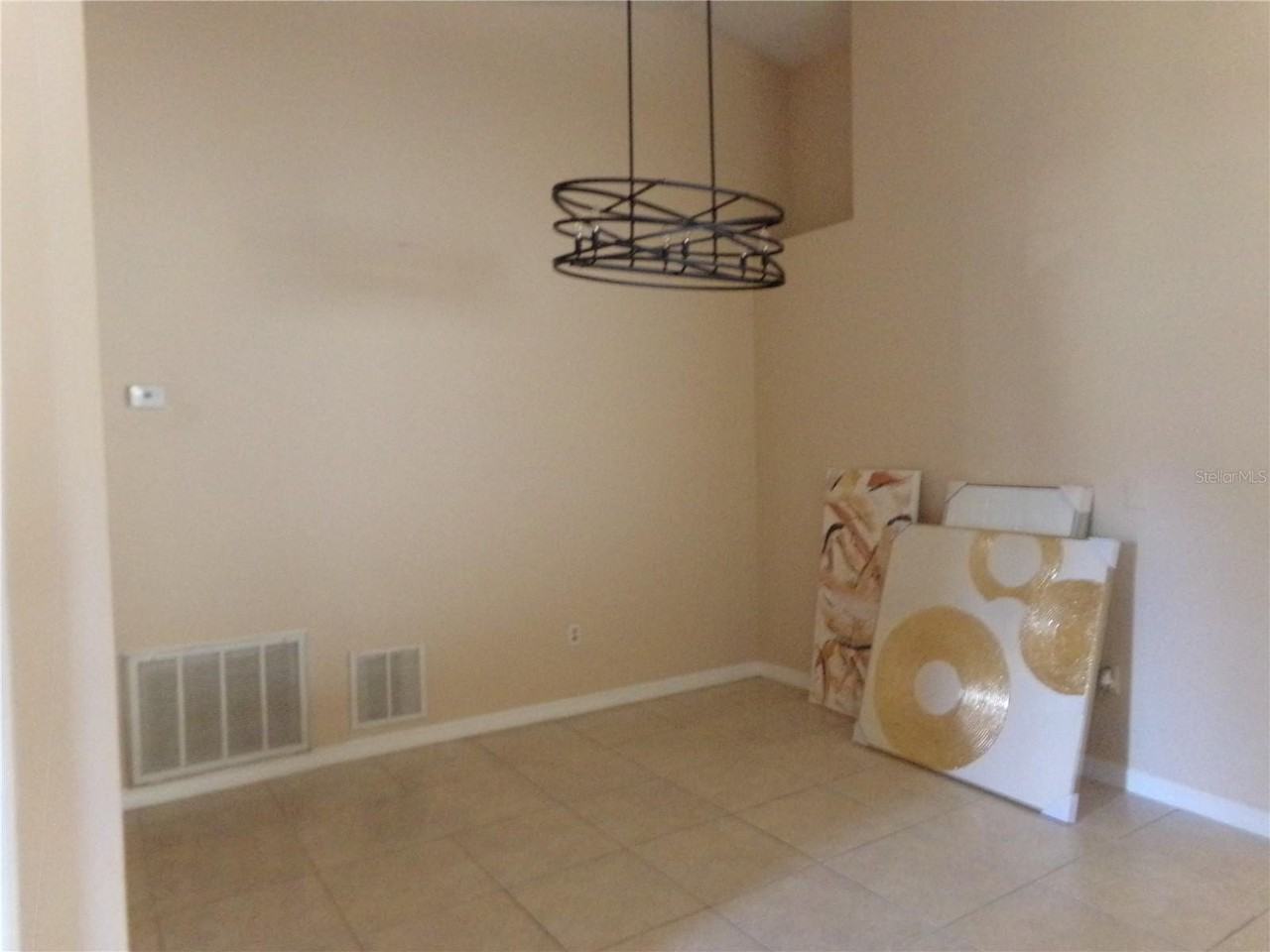 1041 Kelsey Ave - Photo 7 of 31