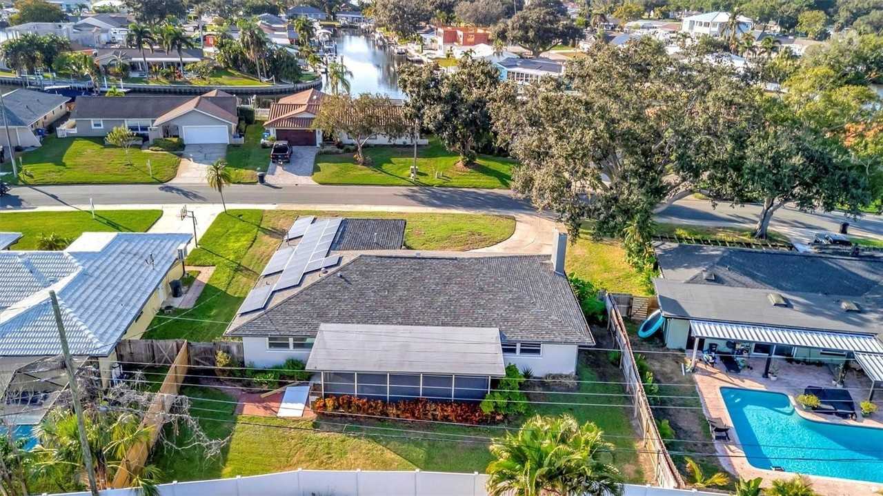 5215 Denver St Ne - Photo 3 of 25