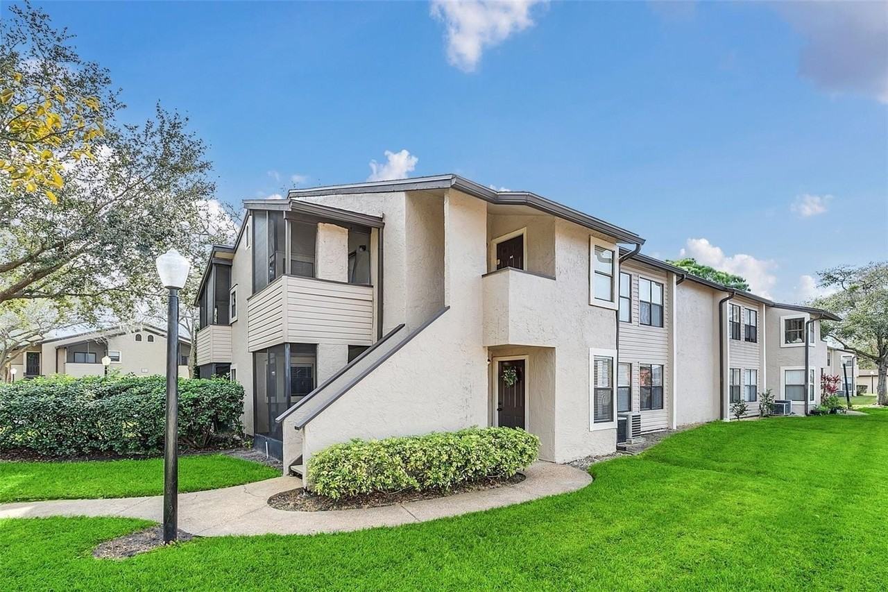 2918 Antique Oaks Cir #31 - Photo 2 of 23
