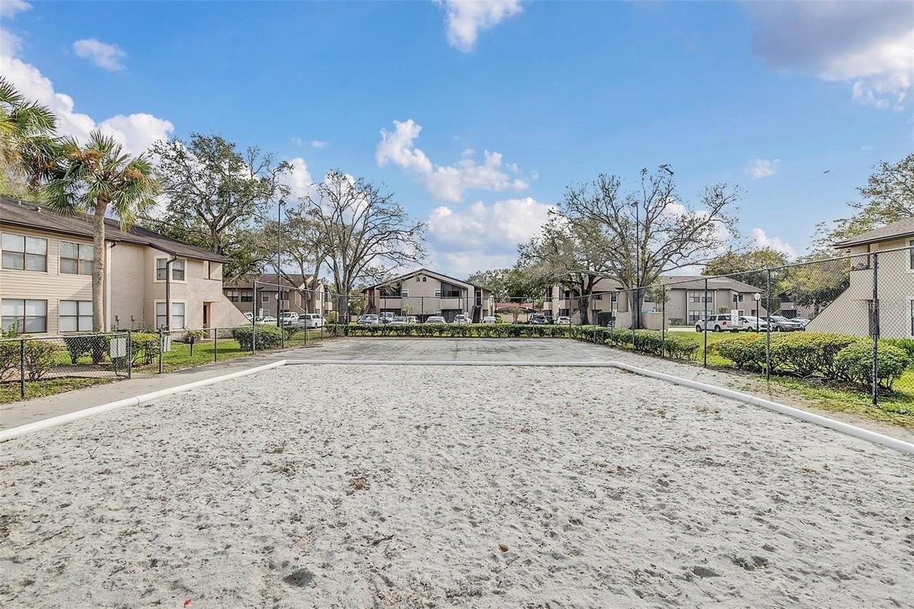2918 Antique Oaks Cir #31 - Photo 6 of 23
