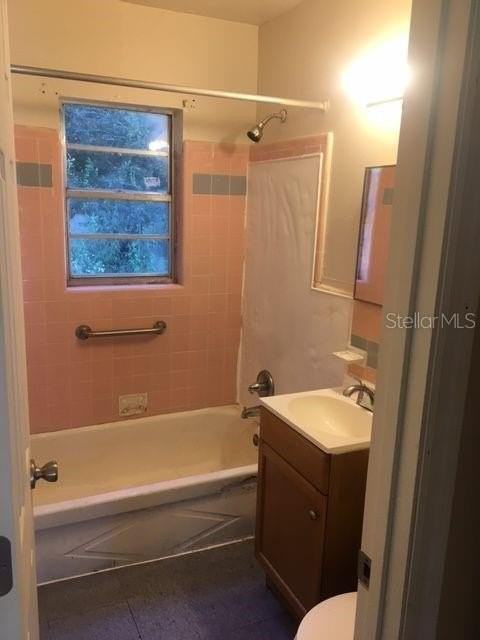 660 Poplar St - Photo 5 of 6