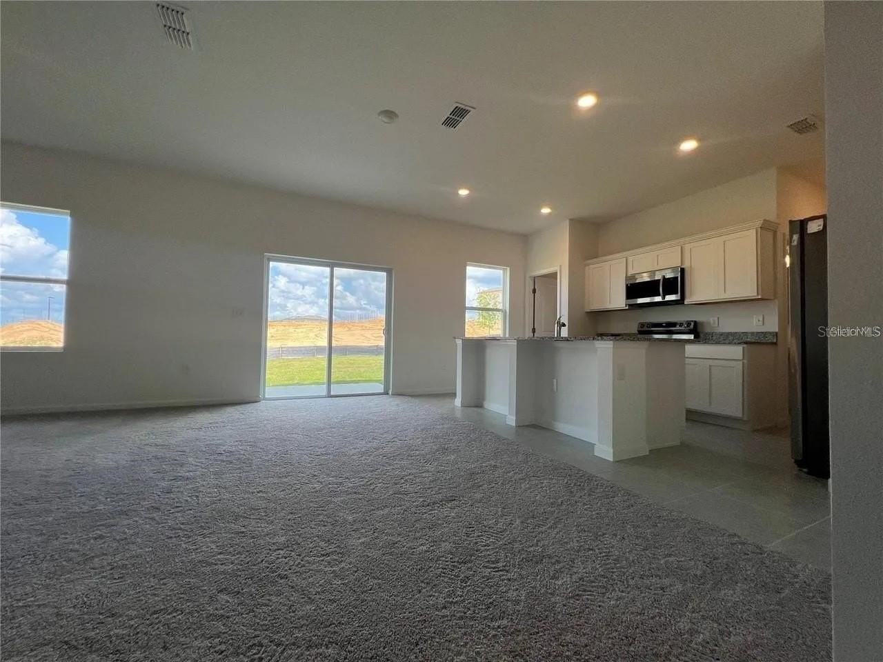 2217 Crossbow St - Photo 5 of 19