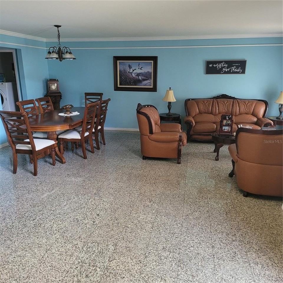 4124 Sw 33rd St - Photo 6 of 27