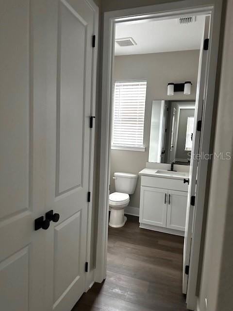 1437 Dann St - Photo 4 of 7