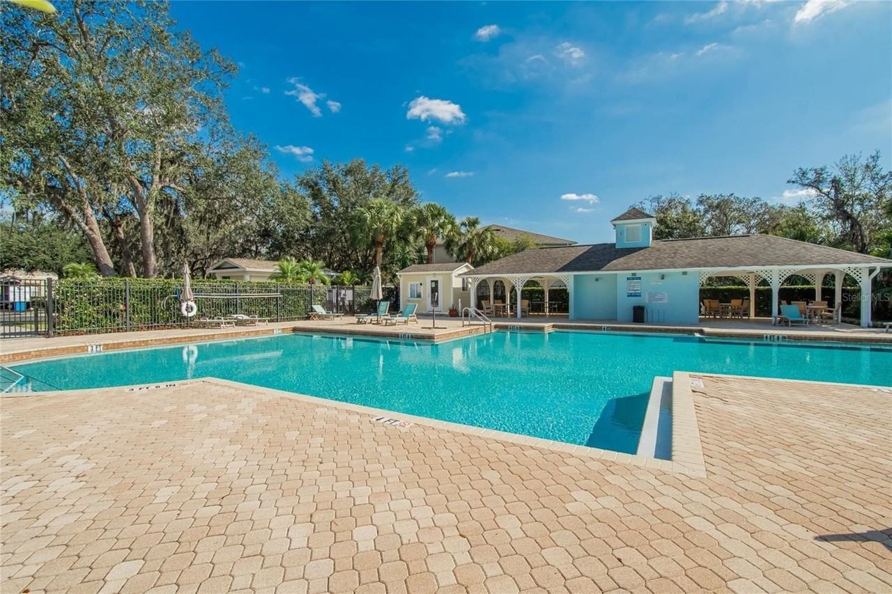 15843 Fishhawk View Dr - Photo 2 of 41